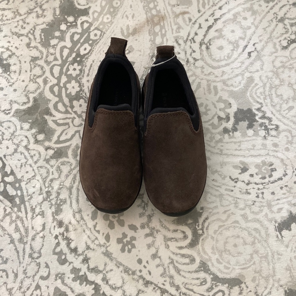 Lands’s End slip on shoes